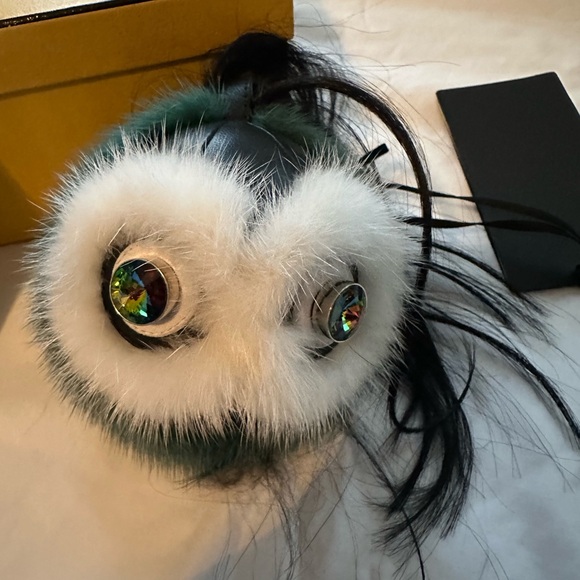Fendi Black and White Fur Bag Charm - Picture 4 of 9